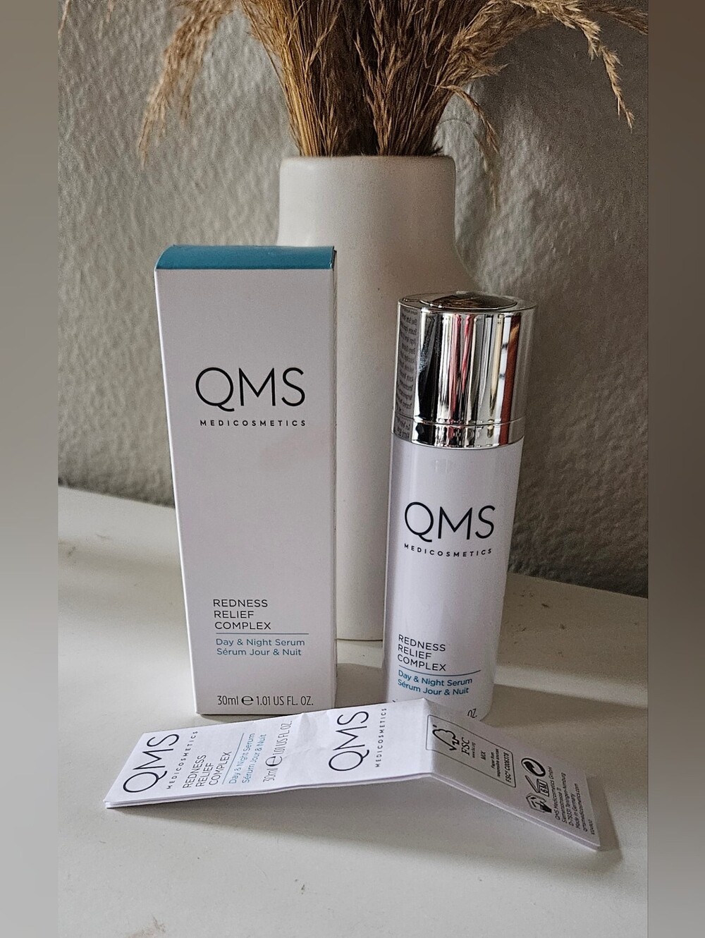 QMS Medicosmetics Redness Relief C9mplex Day & Night Serum